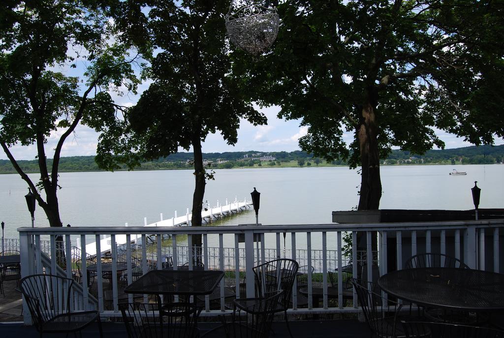 The French Country Inn Lake Geneva Exterior photo